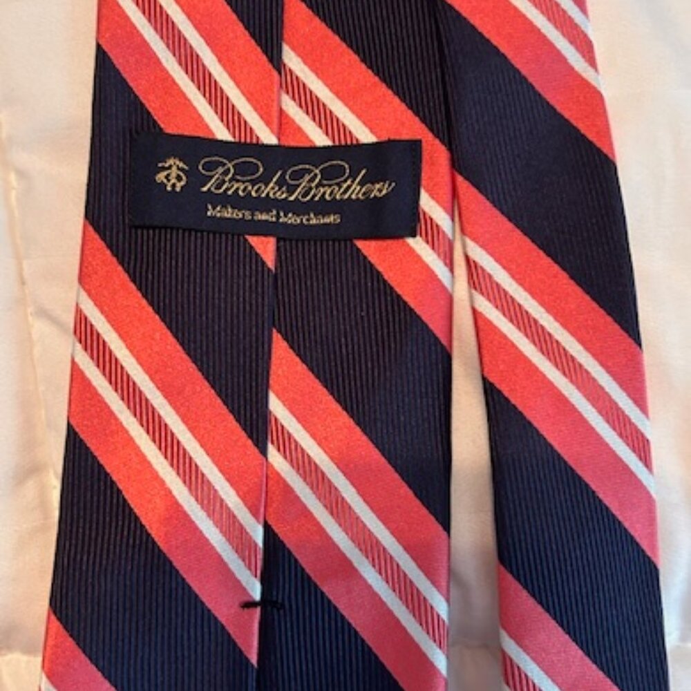 Brooks Brothers navy and pink striped tie